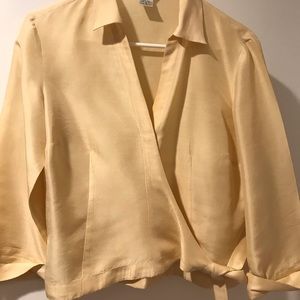Womens Silk 3/4 sleeve yellow blouse Size 8